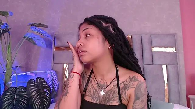 Snapshot of JuliaRose_ks chatting on November 2025 12:48:02 PM JuliaRose ks online show from November 2025 12:48:02 PM