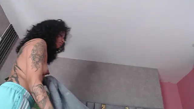 Snapshot of JuliaRose_ks chatting on November 2025 12:27:02 PM JuliaRose ks online show from November 2025 12:27:02 PM