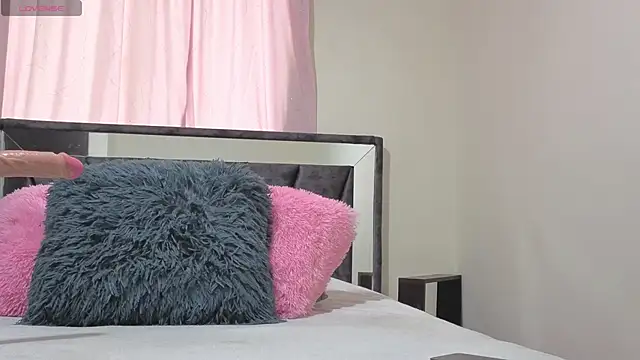 Snapshot of Hotsamantamature chatting on November 2025 08:53:01 PM Hotsamantamature online show from November 2025 08:53:01 PM