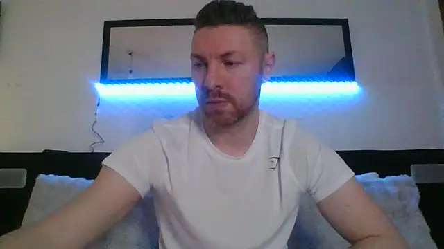 Snapshot of Fit4fun24 chatting on February 2026 02:43:02 PM Fit4fun24 online show from February 2026 02:43:02 PM