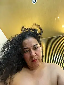 Snapshot of luisa_curli chatting on June 2026 08:30:02 AM luisa curli online show from June 2026 08:30:02 AM