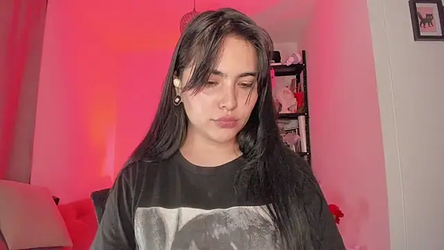 sol  angel online show from February 2025 05:43:02 AM