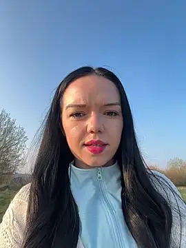Snapshot of Vanesskaa chatting on March 2026 05:05:01 PM Vanesskaa online show from March 2026 05:05:01 PM