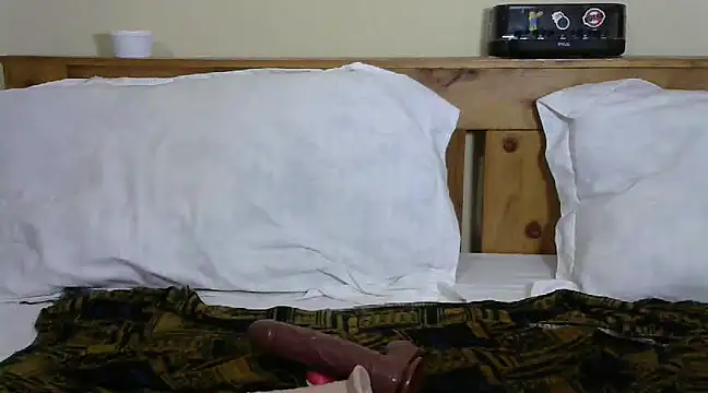 preettys56 online show from March 2025 04:03:02 PM