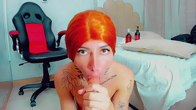 EmilyySaenz online show from February 2025 08:19:02 PM