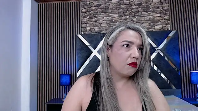 Snapshot of marie_hss chatting on December 2025 07:11:01 PM marie hss online show from December 2025 07:11:01 PM