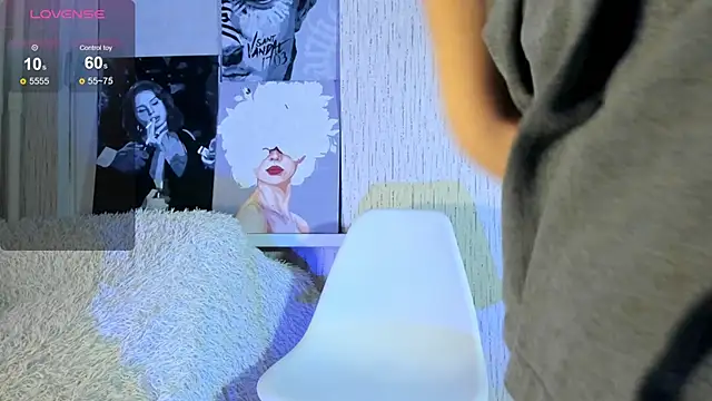 Snapshot of luna-catt chatting on February 2025 09:04:02 PM luna-catt online show from February 2025 09:04:02 PM