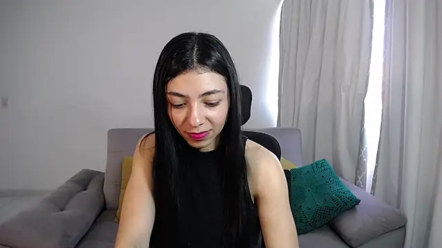 Snapshot of Liissa_cute_ chatting on January 2025 06:59:02 PM Liissa cute online show from January 2025 06:59:02 PM