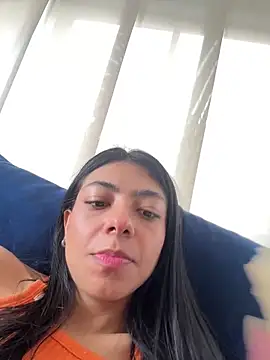 Snapshot of Liissa_cute_ chatting on February 2025 04:07:01 PM Liissa cute online show from February 2025 04:07:01 PM