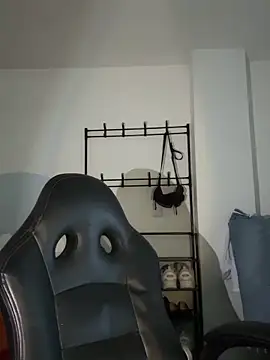 Snapshot of Liissa_cute_ chatting on November 2025 09:25:02 PM Liissa cute online show from November 2025 09:25:02 PM