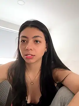 Snapshot of Liissa_cute_ chatting on November 2025 08:55:01 PM Liissa cute online show from November 2025 08:55:01 PM