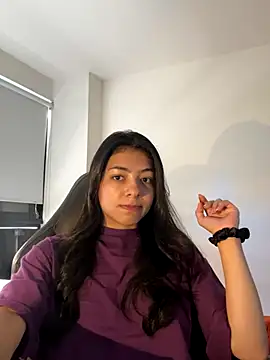 Snapshot of Liissa_cute_ chatting on November 2025 05:48:01 PM Liissa cute online show from November 2025 05:48:01 PM