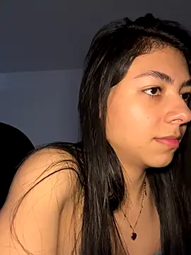 Snapshot of Liissa_cute_ chatting on December 2025 09:02:01 PM Liissa cute online show from December 2025 09:02:01 PM