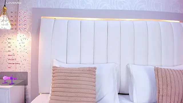 afrodytasky  online show from December 2024 12:00:02 PM