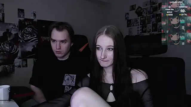 Snapshot of camcoupbang chatting on February 2025 03:45:01 AM camcoupbang online show from February 2025 03:45:01 AM