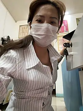 andii-1 online show from November 2025 02:12:02 AM