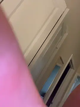 Snapshot of Marilin33 chatting on December 2025 09:54:01 PM Marilin33 online show from December 2025 09:54:01 PM