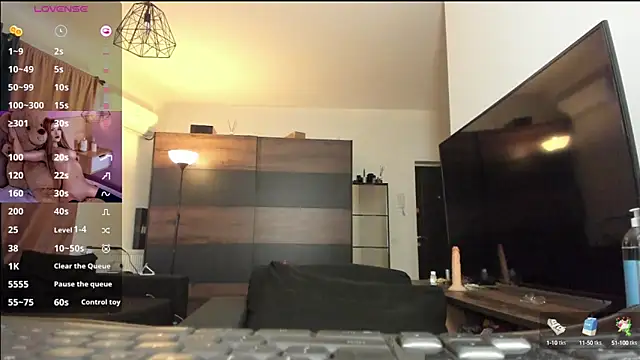 Snapshot of justchloex chatting on January 2025 12:07:02 PM justchloex online show from January 2025 12:07:02 PM