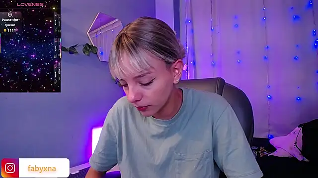 peyton golden1 online show from October 2025 03:18:01 AM