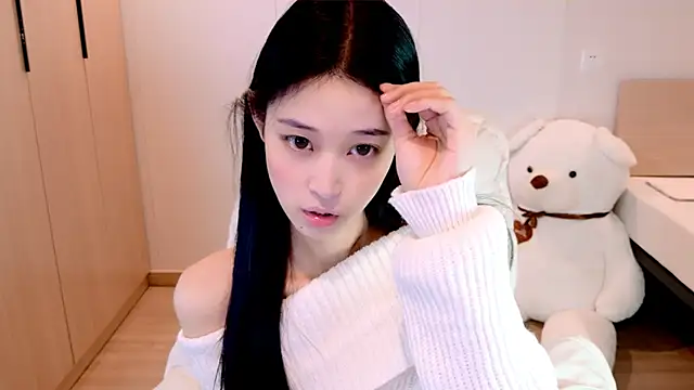 Snapshot of Xueb_J chatting on November 2025 04:18:02 PM Xueb J online show from November 2025 04:18:02 PM