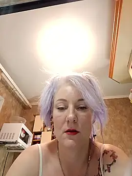 Snapshot of Tina_Alev chatting on December 2025 04:57:02 PM Tina Alev online show from December 2025 04:57:02 PM