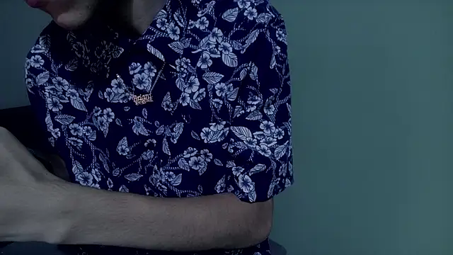 Snapshot of sweet_tippot chatting on October 2025 05:00:02 AM sweet tippot online show from October 2025 05:00:02 AM