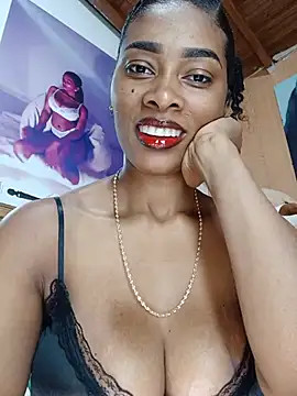 Snapshot of linda-palma chatting on June 2026 03:39:02 AM linda-palma online show from June 2026 03:39:02 AM