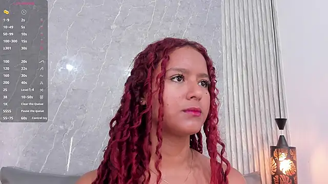 Snapshot of Sophiee_Velvet chatting on January 2025 11:23:02 AM Sophiee Velvet online show from January 2025 11:23:02 AM