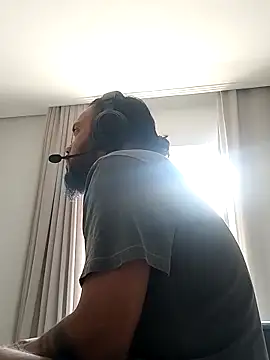 morenindarola online show from February 2025 11:42:02 AM