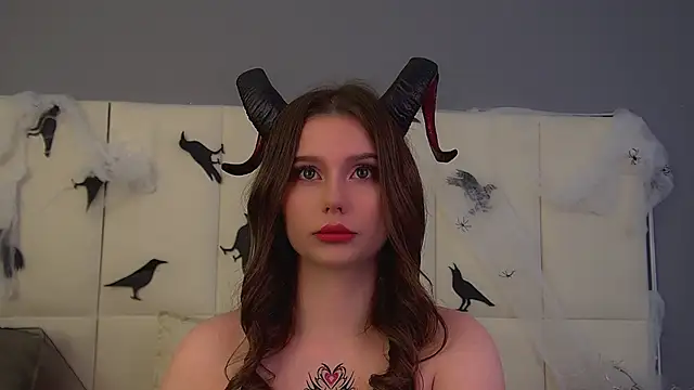 Snapshot of DianaVert chatting on November 2025 12:23:01 AM DianaVert online show from November 2025 12:23:01 AM