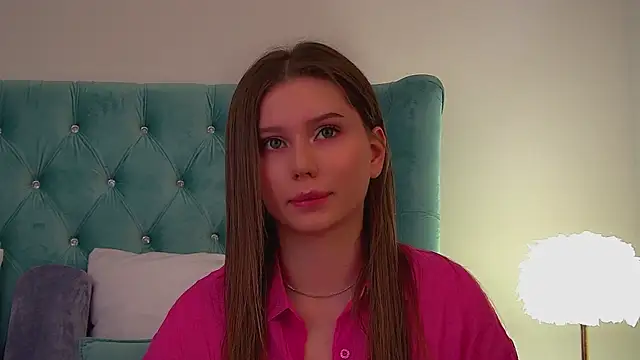 Snapshot of DianaVert chatting on November 2025 11:10:02 AM DianaVert online show from November 2025 11:10:02 AM