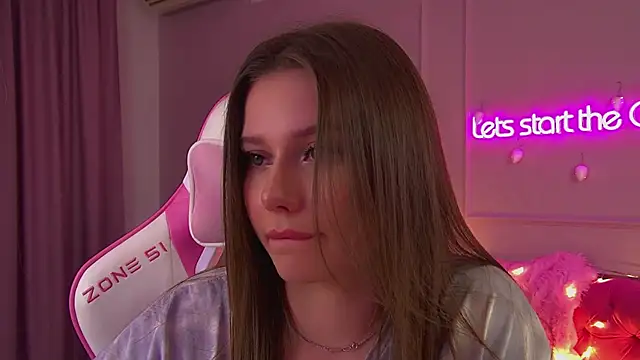 Snapshot of DianaVert chatting on November 2025 06:45:02 PM DianaVert online show from November 2025 06:45:02 PM