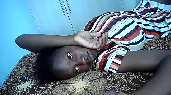 Snapshot of queen-goddess chatting on December 2024 05:42:01 AM queen-goddess online show from December 2024 05:42:01 AM