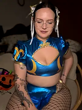 Snapshot of ScottishTension chatting on October 2025 11:06:02 PM ScottishTension online show from October 2025 11:06:02 PM