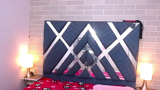 Snapshot of AndreaGil_ chatting on January 2025 12:45:02 PM AndreaGil online show from January 2025 12:45:02 PM