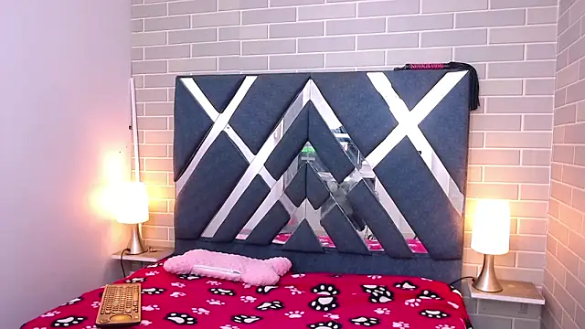 Snapshot of AndreaGil_ chatting on January 2025 11:11:01 AM AndreaGil online show from January 2025 11:11:01 AM