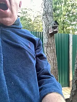 Snapshot of twist699 chatting on September 2025 04:00:02 PM twist699 online show from September 2025 04:00:02 PM