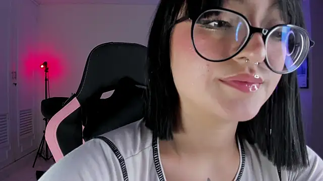 Snapshot of SweetJennaa chatting on January 2025 11:28:02 AM SweetJennaa online show from January 2025 11:28:02 AM