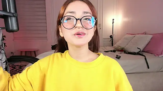 Snapshot of SweetJennaa chatting on March 2025 06:13:02 AM SweetJennaa online show from March 2025 06:13:02 AM