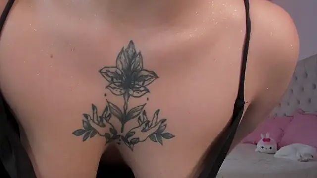 Snapshot of SweetJennaa chatting on October 2025 06:40:02 PM SweetJennaa online show from October 2025 06:40:02 PM