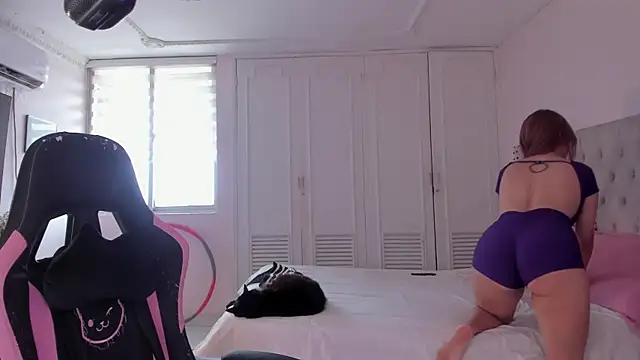 Snapshot of SweetJennaa chatting on October 2025 06:26:02 PM SweetJennaa online show from October 2025 06:26:02 PM