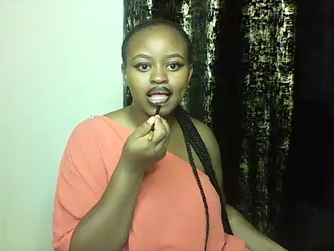 Snapshot of Candii_wet_ chatting on February 2025 04:13:02 PM Candii wet  online show from February 2025 04:13:02 PM