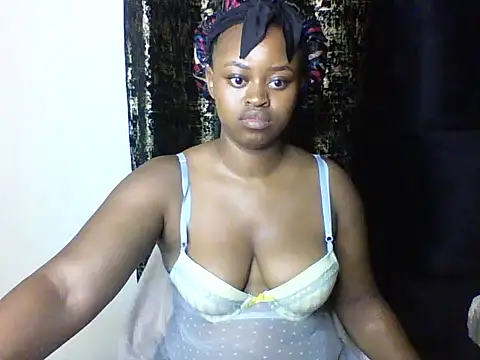 Snapshot of Candii_wet_ chatting on March 2025 12:44:01 AM Candii wet  online show from March 2025 12:44:01 AM