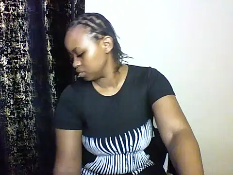 Snapshot of Candii_wet_ chatting on September 2025 06:29:02 PM Candii wet  online show from September 2025 06:29:02 PM