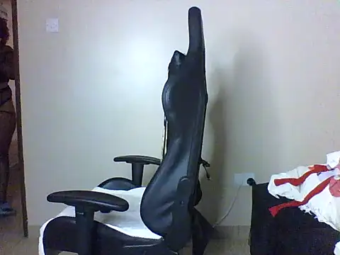 Snapshot of Candii_wet_ chatting on October 2025 10:00:02 AM Candii wet  online show from October 2025 10:00:02 AM