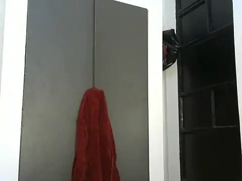 Snapshot of Candykitten chatting on March 2025 03:45:02 PM Candykitten online show from March 2025 03:45:02 PM