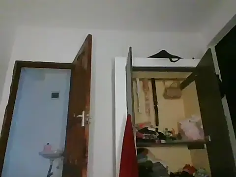 Snapshot of Candykitten chatting on March 2025 09:34:02 AM Candykitten online show from March 2025 09:34:02 AM