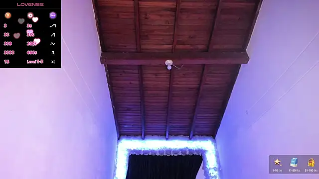 Snapshot of Mariana_Hasper_ chatting on January 2025 01:17:01 AM Mariana Hasper  online show from January 2025 01:17:01 AM