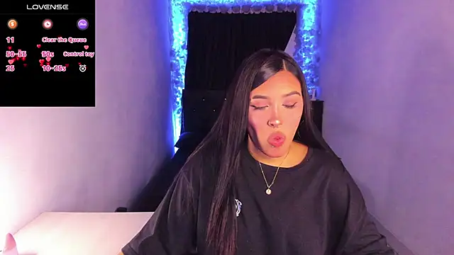 Snapshot of Mariana_Hasper_ chatting on February 2025 09:06:02 PM Mariana Hasper  online show from February 2025 09:06:02 PM