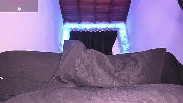 Snapshot of Mariana_Hasper_ chatting on February 2025 01:11:01 AM Mariana Hasper  online show from February 2025 01:11:01 AM